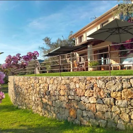 A Casa Di Olivo * קסטלנואובו מגרה