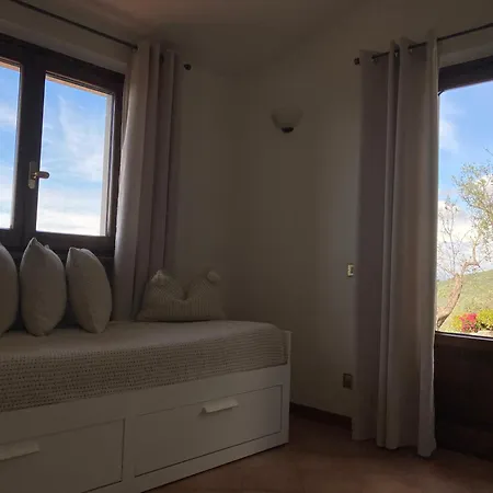 A Casa Di Olivo קסטלנואובו מגרה
